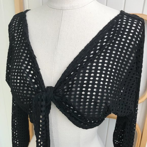 Pretty Little Thing BNWT | Size 10 | Black Fishnet Bardot Tie Front Crop Top - Picture 4 of 9